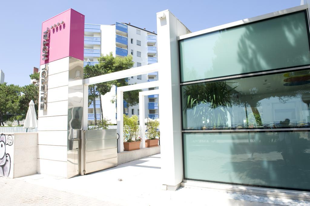 Hotel Bristol Lignano Sabbiadoro Ngoại thất bức ảnh