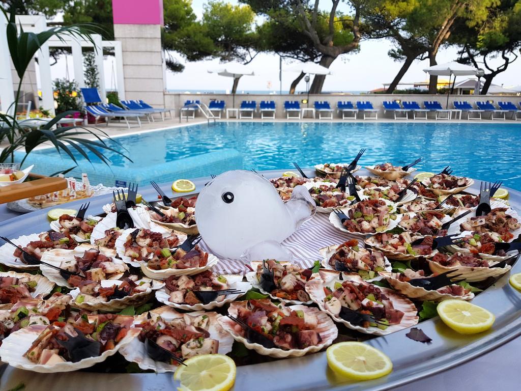 Hotel Bristol Lignano Sabbiadoro Ngoại thất bức ảnh